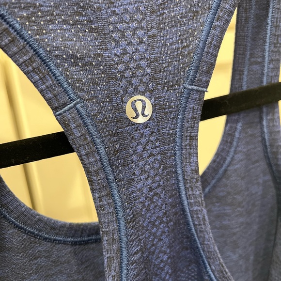 lululemon Navy Swiftly Tech Racerback Tank Size 4 - Picture 3 of 3